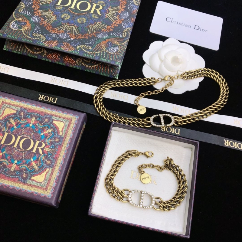 chr1st1an D10r necklaces